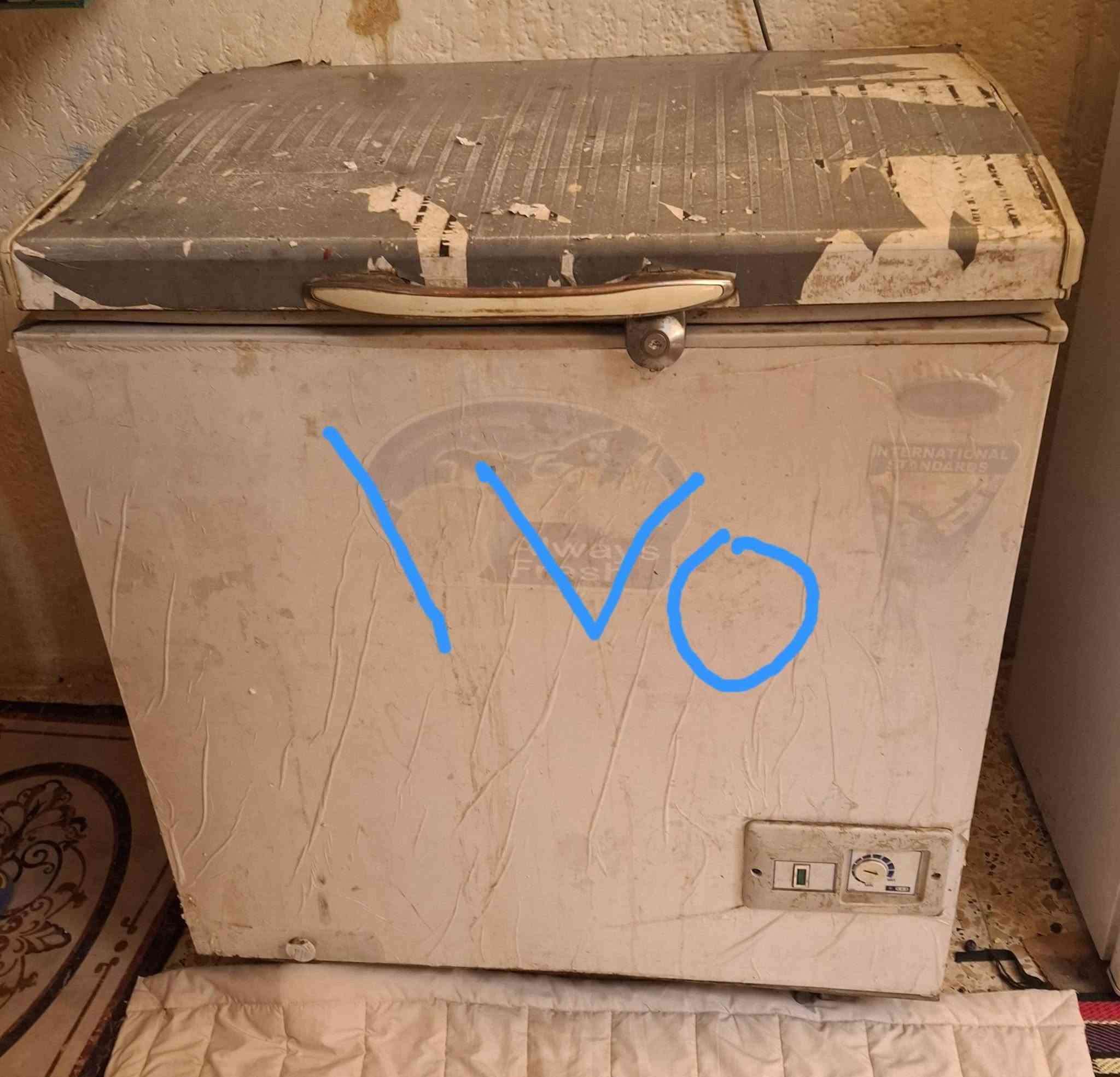 البيع السعر بل صوره موجود
شغال ونضيف


**إذا كنت صاحب هذا الإعلان وتريد حذفه لأي سبب، رجاءا أرسل رسالة إلى الدعم الفني**