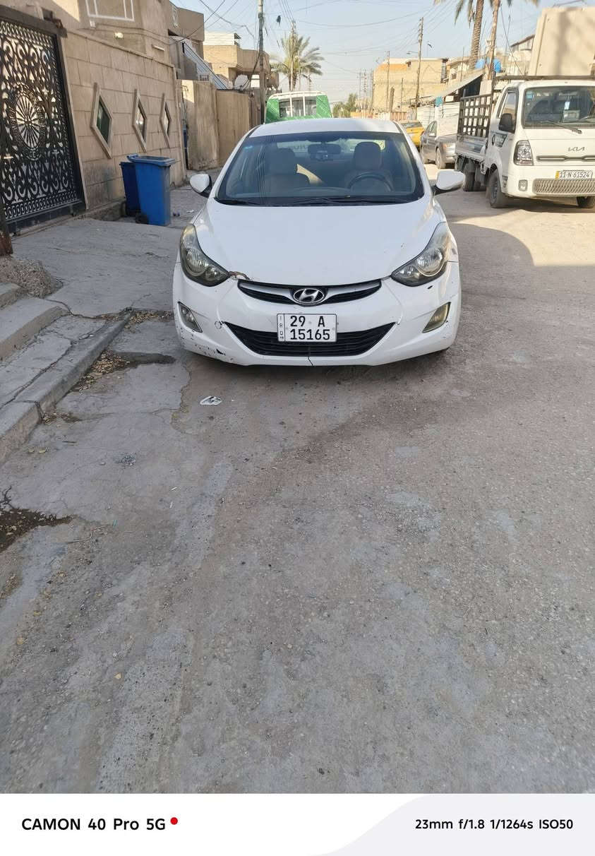 السلام عليكم ورحمه الله وبركاته هل انت للبيع موديل 13 واسط سياره سنويه الجديده سنه 2031 سياره بيها كافيه على صفحه اليمنه ويا راد لها صبغ سياره حاليا جاهزه كامله اي نقص ما بيها تخم تاير ماكينه نظيفه باتري جديد تبريد شغال اي نقص ما بيها تجي تشوفها سعر ماله 75 بها مجال عنوان مكان السياره دورا ابو تشير رقم التليفون ***********
