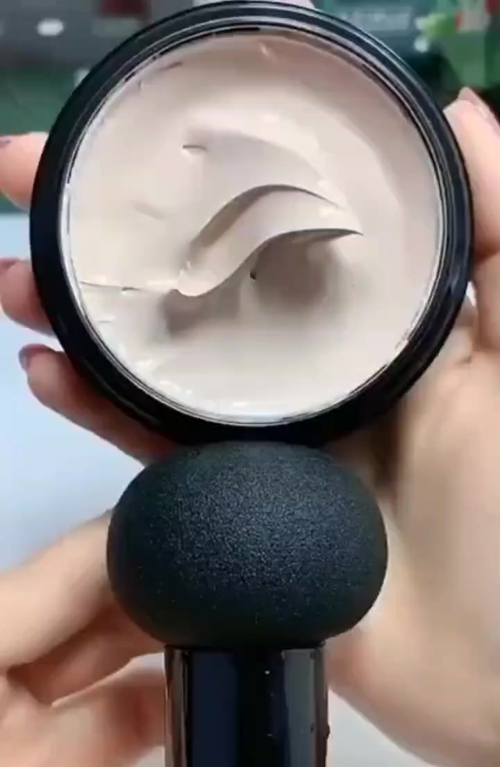 كريم اساس خفيف على البشره وتغطيته تجنن 🤍


**إذا كنت صاحب هذا الإعلان وتريد حذفه لأي سبب، رجاءا أرسل رسالة إلى الدعم الفني**