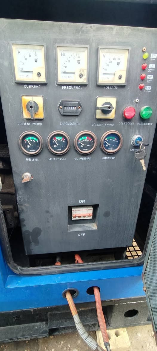 مولد كاتم بيركنز صيني
          محرك 4 سلندر حديث
راس توليد ستانفورد كزايتر  25KAV
كفاله عامه 
مكان بابل
***********
