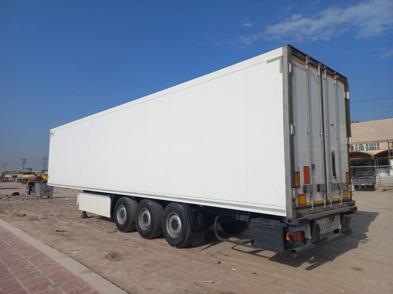 دخول جديد
براد كرونه 
موديل /2011/
سمك  /7/
دنكير رفاع 
تخم تاير اوربي
جهاز كارير /1300/ ميكانيكي موديل /2014/

***********
