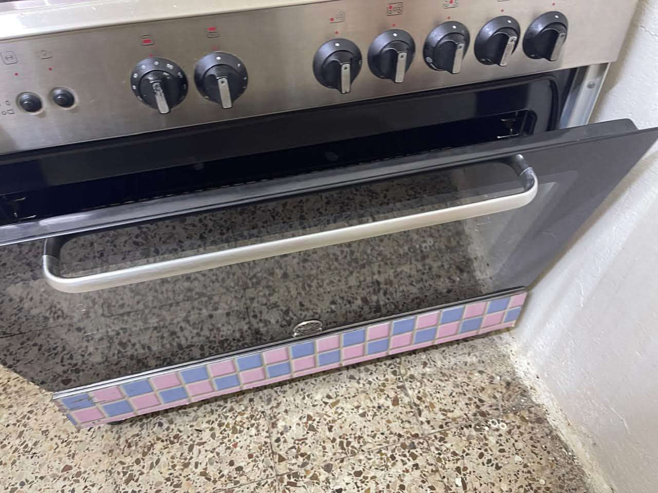 طباخ للبيع جيرمني ايطالي نظيف
للاستفسار ***********
