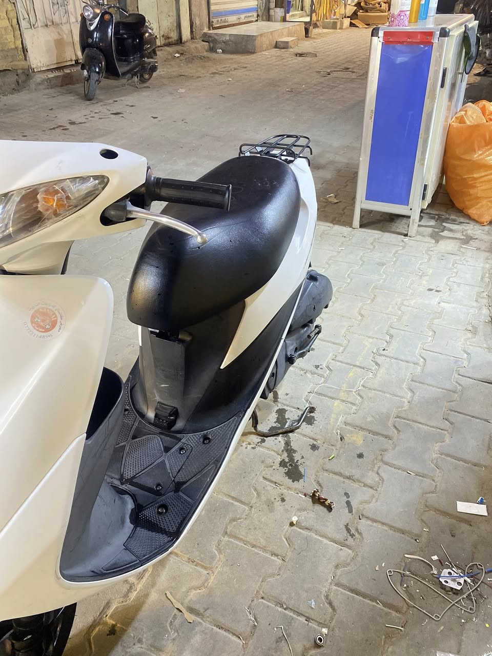 اللهم صل على محمد وال محمد
دراجة سازوكي أدرس وحديثة تمشي 60 

دراجة قوية وحديثة 

 سعرها 800 

وهذا رقمي***********
