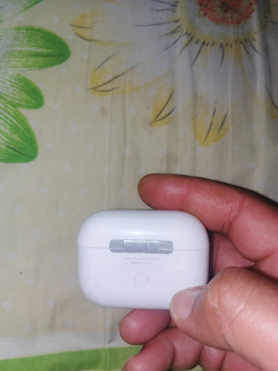 السلام عليكم اي ربود ايفون اصليه للبيع السعر 50بيه مجال مكان ابو دشير ***********
