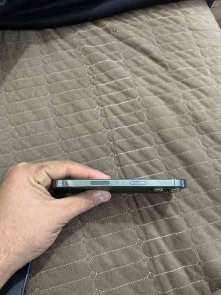 ايفون 13 برو فقط بطارية ٩٢ الجهاز مكفول وين ميعجبك افحص نضافة ١٠٠٪؜ مكاني الراشدية السعر ٥٢٥ ***********
