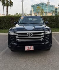 لاندكروزر GXR 2025 فول مواصفات  كلين تايتل – ما بيها أي شي دعامة دعامة...