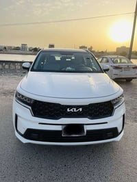 للبيع   سورنتو موديل ٢٠٢٣ خليجي فور اكس اعلى مواصفات   رقم بغداد   ماش...