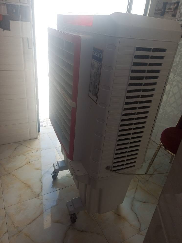 السلام عليكم 
توجد كونفيره للبيع نظافته 90بل الميه مكانه الصوفيه السوره شارع البوخليفه قرب جامع الشهيد مجيد السعره 125الف
الاتصال *********** الرمادي, الأنبار
