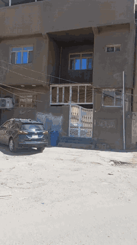 ... عرض بيع مميز ....حي الجامعه 

دار ١٠٠م ١٠×١٠ منطقة ال ٢٨
شارعين ١٥م حرف T 
خلف سايدين جامعه وفاء مباشرة
الدار طابقين كونكريت ٤ غرف نوم 
أرضيه مرمر بناء ال ٢٠٢٠

السعر ٢٦٠.٠٠٠.٠٠٠ مليون 
***********
***********
