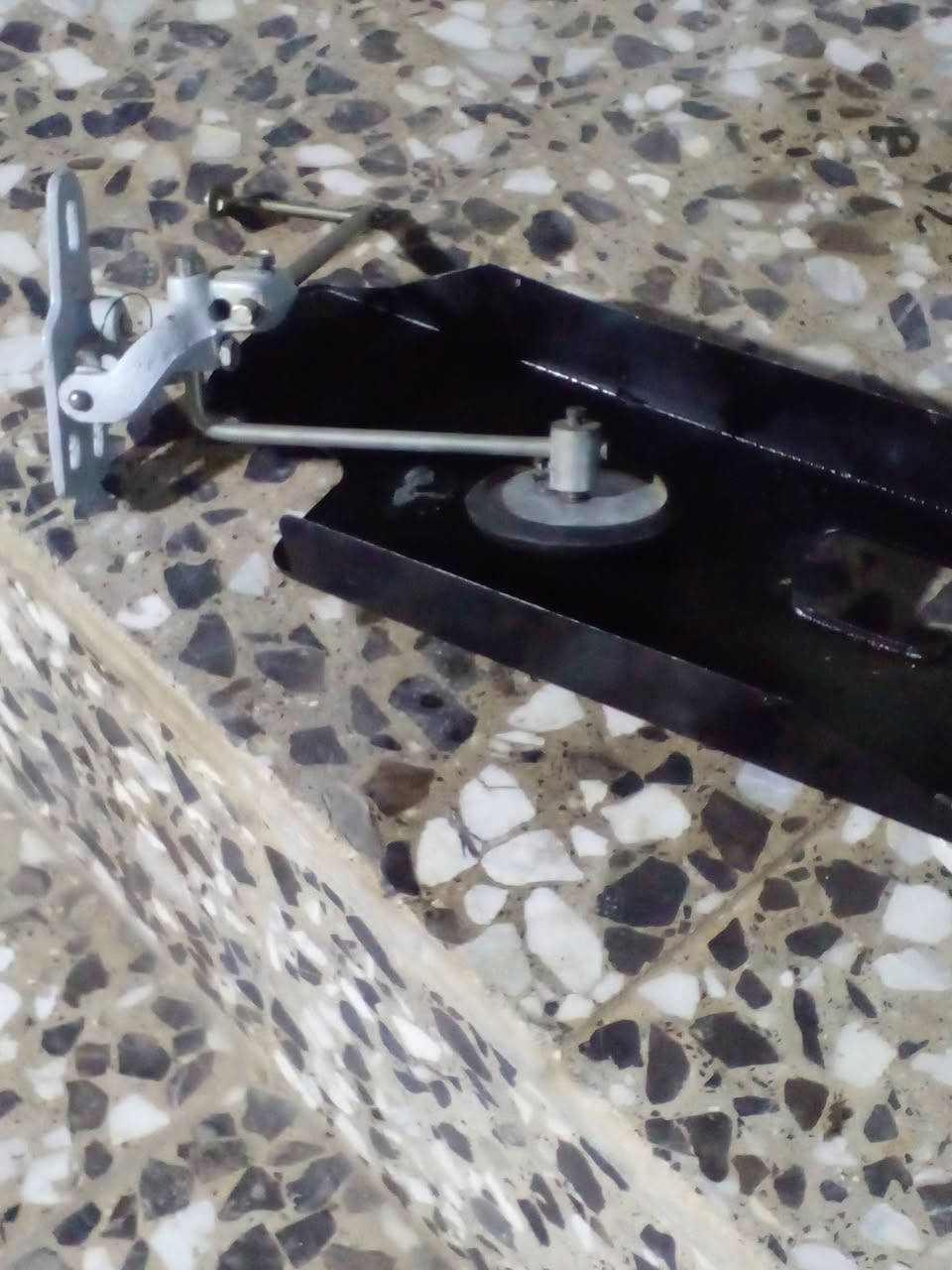 رأس ماكنة تطريز  للبيع
فقط راس مع حوض مع الدغاره بسعر 125مكاني بغداد مدينة الصدر شماعيه 

***********
