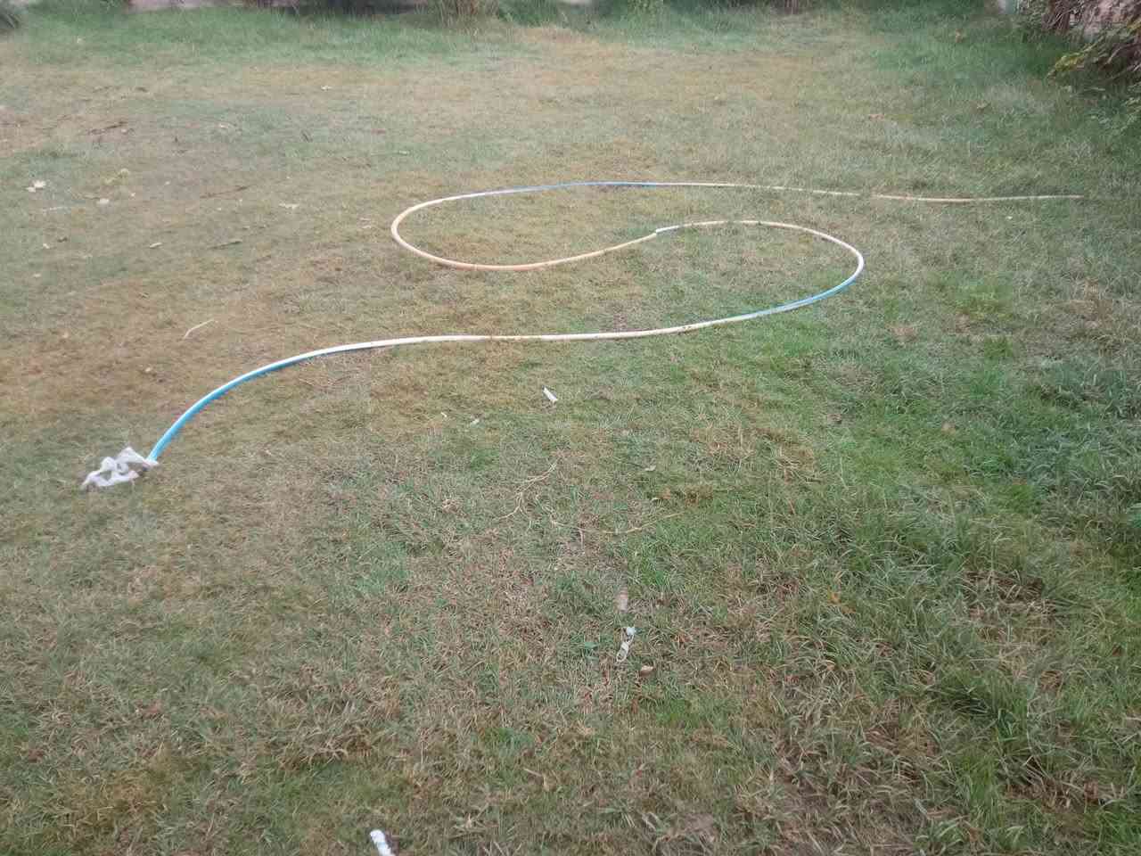 السلام عليكم بيت لبيع المساحه 700
يتكون اربع غرف ومطبخ حار وبارد وحديقه خير من الله 
وصحيات داخليه و خارجيه بيت كامل ...اليريد يتواصل 

***********
