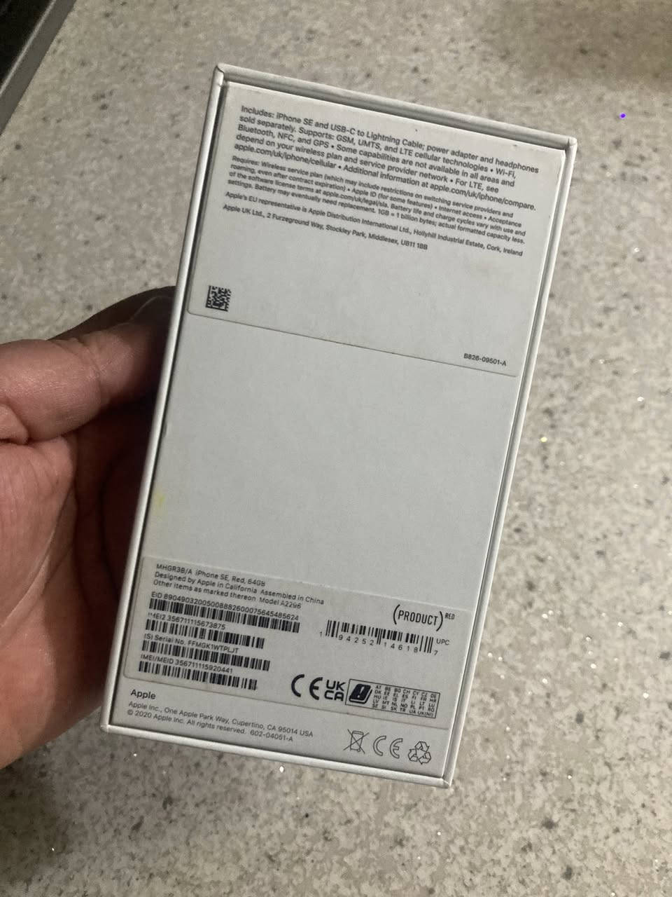 iPhone SE
احمر 
كامل ملحقات 
كارتونه اصليه مطابقه للجهاز 
كيبل اصلي 
استخدام نظيف بطاريه 80 
كامره 4k صوت ستيريو واضح وعالي 
iOS 26 اخر تحديث 
السعر 300 
مكاني شارع فلسطين 
رقمي ***********
يوجد توصيل
