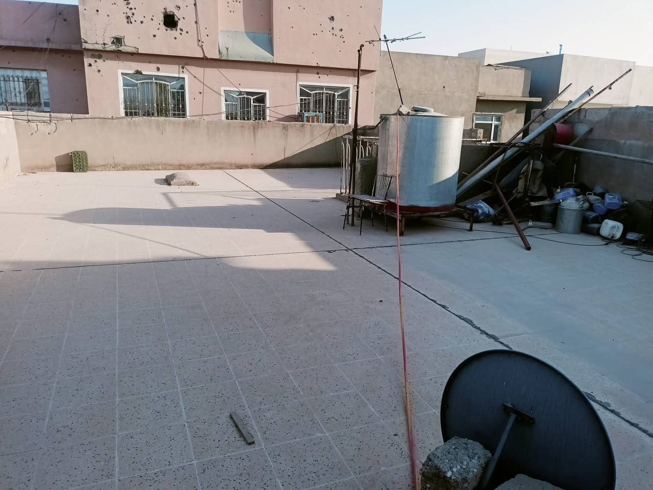 السلام عليكم
للبيع...للبيع...للبيع

🟥🏠دار سكني ملك صرف طابقين.

📜 سند طابو الايمن شرط التحويل.

🟩التفاصيل:-- 

☑️الطابق الأول: 3غرفه نوم 2ستقبال ومطبخ ومشتملات وهول وكراج 

✅الطابق الثاني:- 4غرف نوم ومشتملات سطح عالي سطح ناصي

1️⃣🟦📐المساحة::-234 متر بل سند
وقع حال 297متر

2️⃣🌍الموقع:- حي الثوره عل سيدين الوسطيه قريب من  منتزه الربيع 
موقع مميز وجيد
         =============================
🔹نستقبل كافة العروض العقارات واستئجار الشقق والمنازل 🔹

3️⃣☎️للاستفسار📞
☎️☎️☎️☎️📞📞📞📞
***********
***********
عنوان المكتب /موصل حي الثورة الشارع الرئيسي العام ضمن محلات قصر هكوري مجاور دهونات العلم
