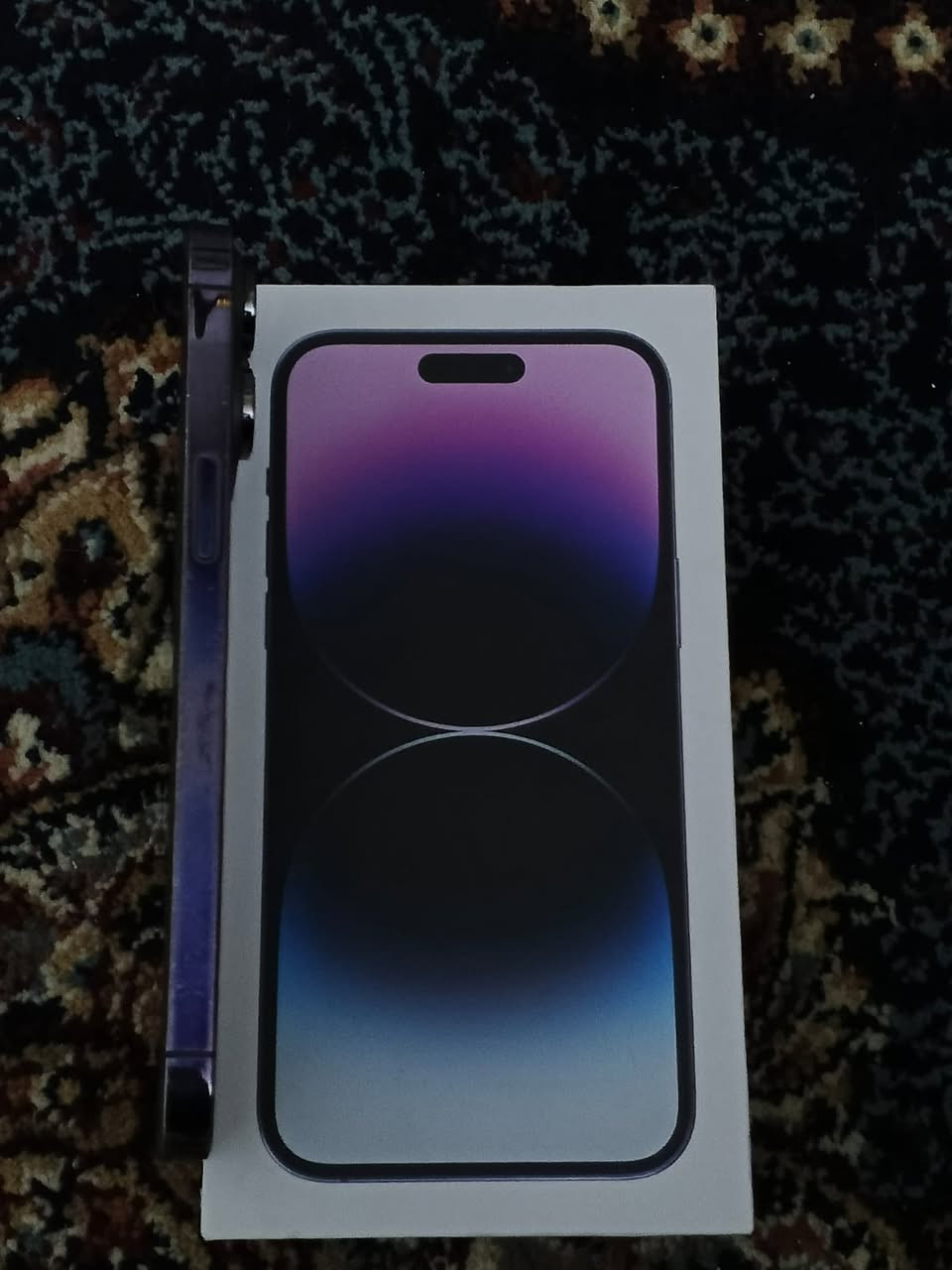 14 برو ماكس ZA
محدث اخر تحديث 26.1
اللون بنفسجي مميز نضيف جداً 
الذاكرة 256
خطين الجهاز راقي وكله شغال وبلادي 
بطارية 75 بلادي 
الملحقات
1-كارتون + كيبل
2-لاصق شاشة UNIQ
السعر خاص 
الشراي يتصل ***********
