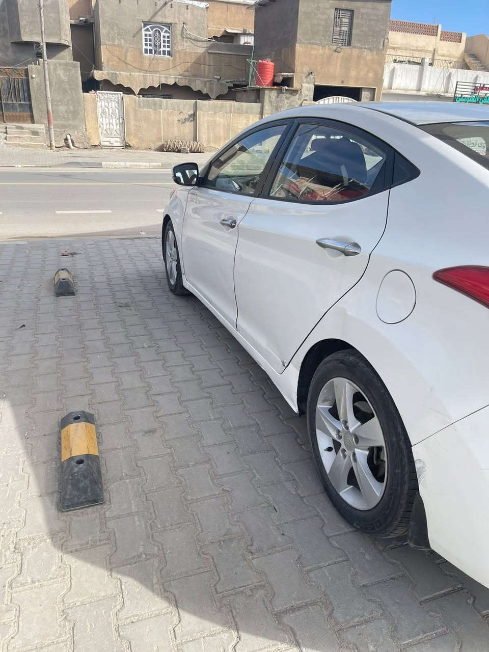 أفانتي 2012   سيارة رقم بصرة بسمي تحويل ثاني يوم السعر 90 مكان البصرة ***********
