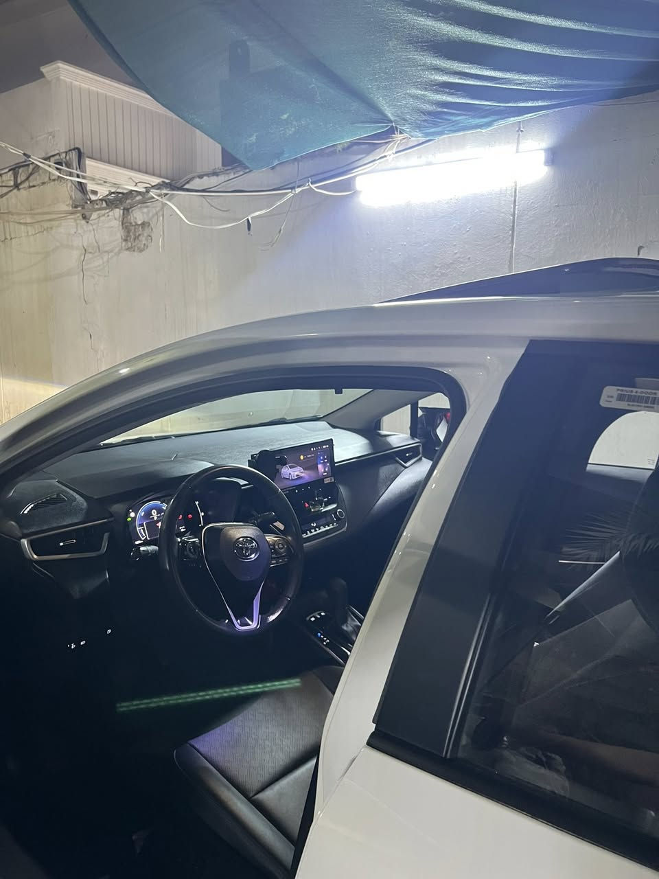 كورلا2024كلين كلشي ما بيه ماشيه 9ميل زيرو سعر152مكان كركوك رقم***********فول موصفات حتى كشنات كهرباء
