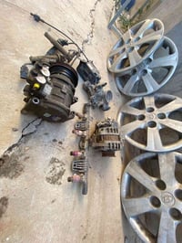 غراض اكسنت 2010مال حاوية كمبريسر +داينمو +نوزلات ومسطرة+مجاول+كفرات سع...