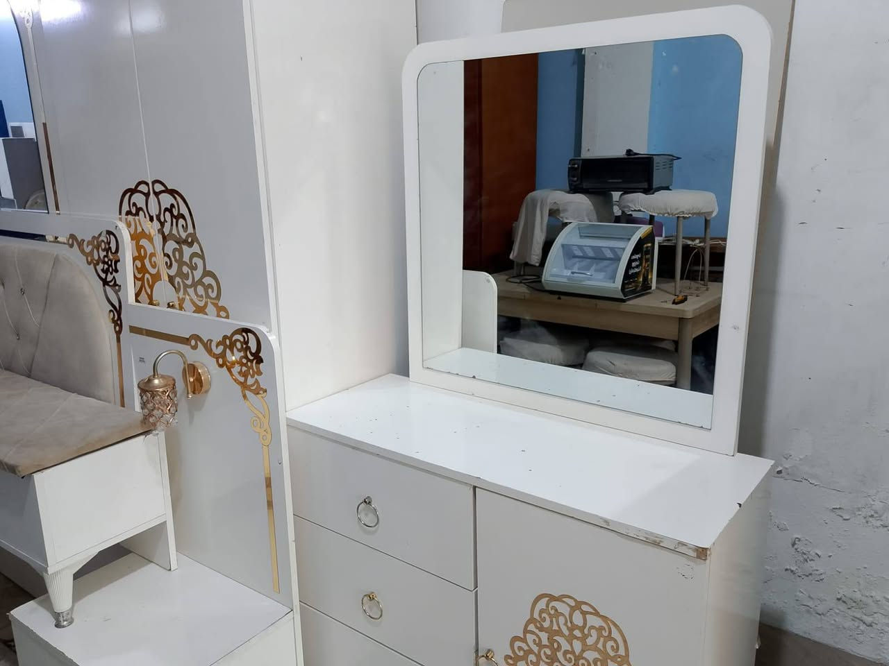 اغراض نضيفه للبيع مناسب سعر *********** واتساب
