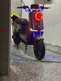 دراجه شحن للبيع R11 من شركه والي  موديل 2025 لون زيتوني مواصفات 5 بطار...