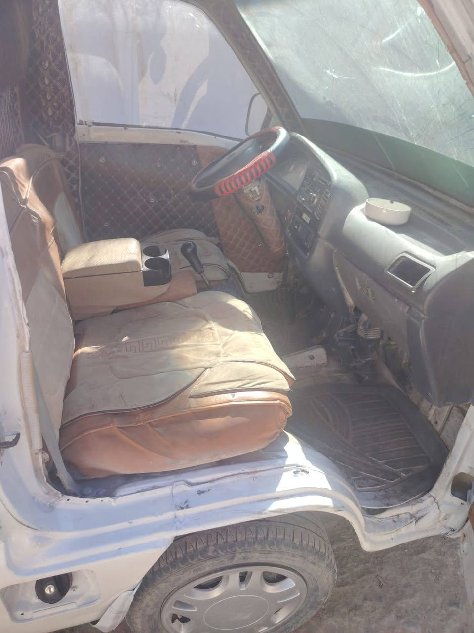 كية فاو 2006 اوراق كاملة كهربائيات كله شغالة محرك صدر جديد سعر(14)وبي مجال غليل  مكان تكريت هاتف***********
