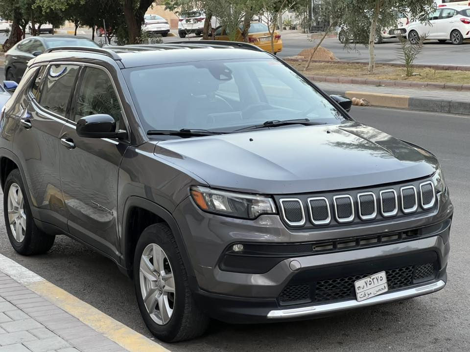 مالمستعجل اخذتها ب 179 رايدها ب 155 بيها مجال مستعجل جداً *********** شارع فلسطين 

🔥 للبيع فوراً: جيب كومباس 2022 – شبه جديدة! 🔥

🚗 المواصفات:
 • 9 سرعات أوتوماتيك ✅
 • فور ويل 4×4 ✅
 • سايد بريك كهرباء 🛑
 • رادار أمامي ونقطة عمياء 🔔
 • شاشة كبيرة مع CarPlay و Android Auto 🎶
 • 5 مقاعد واسعة + شنطة كبيرة 🧳
تبريد قطعتين 

💪 السيارة شبه جديدة، عداد قليل، 

📞 للتواصل بسرعة: (*********** )
