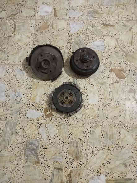 سلام عليكم حبايب غراض سايبة للبيع  مسجل ٥الاف شغال 
قاعدة اسبير نضيفة ٥الاف جامه مثلث سايبة جديدة ١٠الاف شركة  سطاب اكسل أمامي كامل سعره ٢٥ سطاب اكسل خلفي نقص بوربرن فقط سعره ٢٠الف  مثلث طوارى سعره ٣الف قطرة سايبة نضيفة سعرها ٣الف  جوين شوته سايبا سعر ٢الف دينار  واقية طين سعرها ٢الف دينار مكاني بغداد الحرية رقمي ***********
