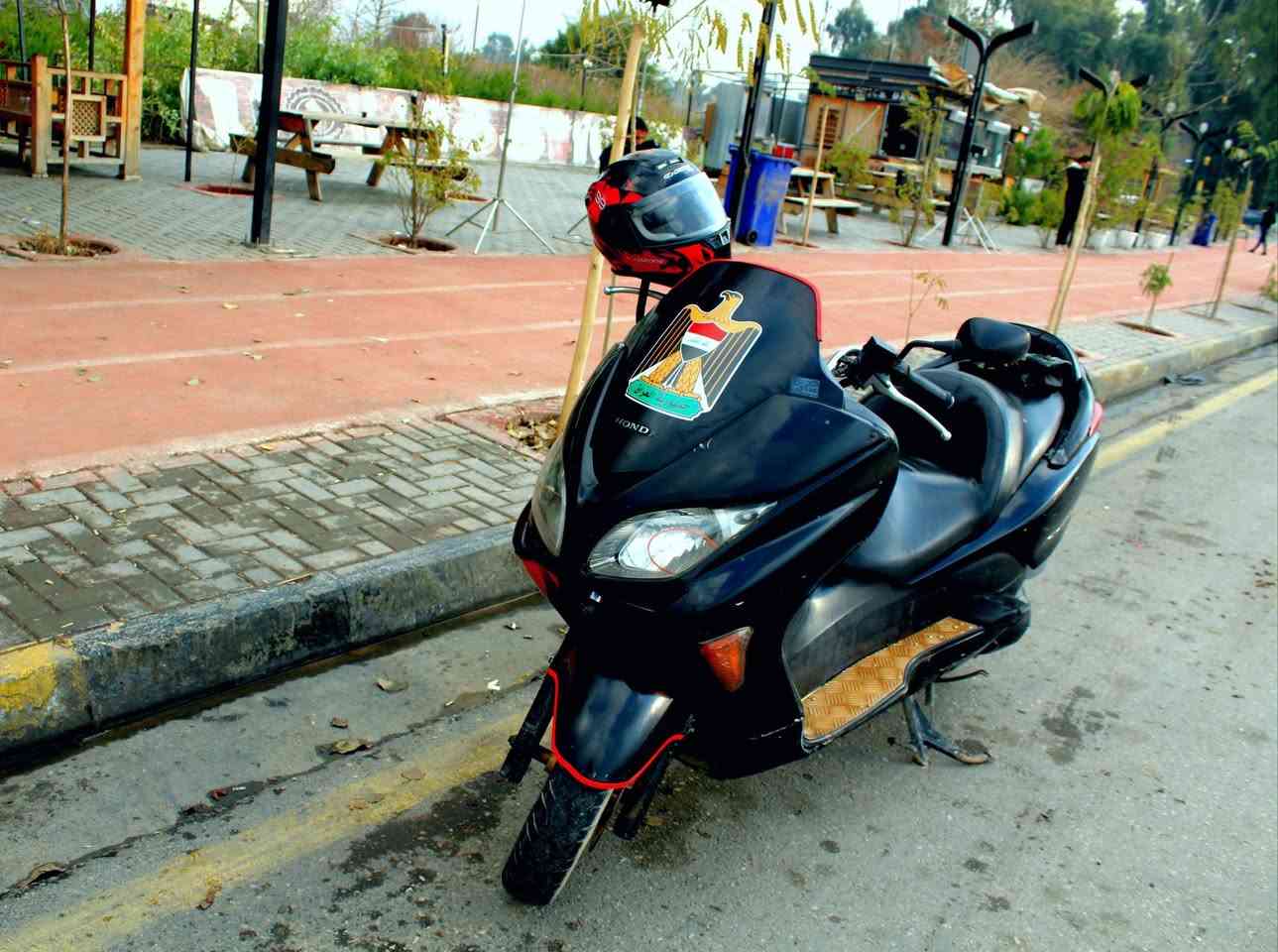 سلام عليكم / فورزا صفر ٩ كرستال عميه بلادي
الدراجه حيل نضيفه وايرمنيه كله شغال كيجات كله شغال ما بيه اي نقص حشاكم من النقص كلجات دبلات تايرات جدد يدات جدد زينون عالي ناصي تفاصيل اكثر خاص السعر.       (900 وبيه مجال)  مكان الموصل متواجد خاص ورقمي ***********
