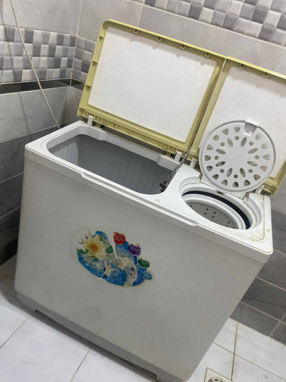 للبيع


**إذا كنت صاحب هذا الإعلان وتريد حذفه لأي سبب، رجاءا أرسل رسالة إلى الدعم الفني**