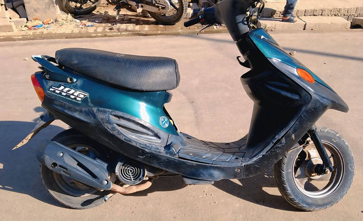 السلام عليكم عندي دراجه للبيع بيجي 9زروف سرعه 100 الدراجه كلشي شغال بيه بس السلف مايشتغل من اول هندر تشتغل الدراجه خير من الله زينه حته بانزين ماتصرف وبيهه اوراق مال مكاتبه وذا شراي اتكاتب وياك والسعر 225 وبيه مجال المكان ديوانيهه مركز.


**إذا كنت صاحب هذا الإعلان وتريد حذفه لأي سبب، رجاءا أرسل رسالة إلى الدعم الفني**