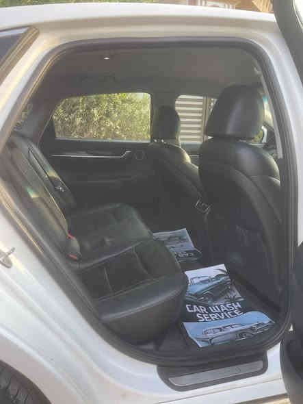 السلام عليكم كراند ازيرا وارد كوري غاز اصلي 
موديل2018
مصبوغة حزام للجمالية اثر شخوط 
السيارة كاملة من للدعامية الدعامية ما بيها اي نقص 
تخم تاير (دانلوب ) ياباني اصلي قبل شهر شديته 
السيارة ترايها للبصرة على شرط 
السعر $13750 
محرك 6 سلندر 3000 cc
مكانها بغداد شارع فلسطين 
للاتصال ***********
