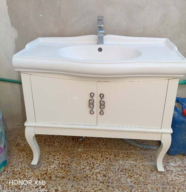 للبيع مغسل فصال تركي السعر ٨٠ الف عنوان موصل جانب الايمن حي الشهداء


**إذا كنت صاحب هذا الإعلان وتريد حذفه لأي سبب، رجاءا أرسل رسالة إلى الدعم الفني**