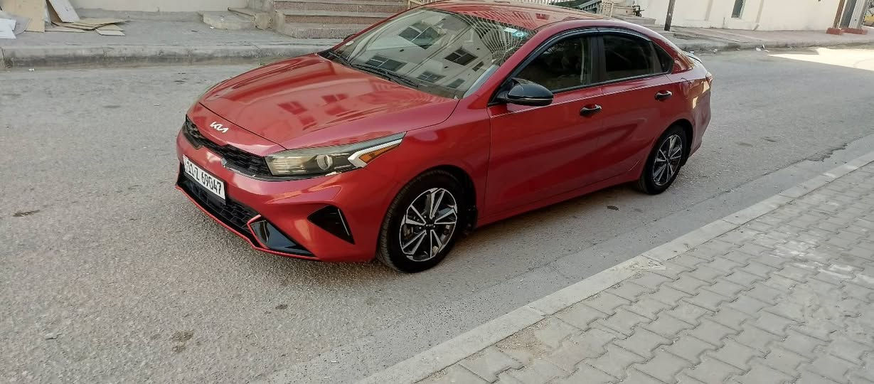 سلام عليكم الاستفسار *********** السعر130 للبيع كيه فورتي موديل 2023 وارد امريكي حادثه جملغ وبنيد صبغ فقط  صور الحادث بلمنشور كير ومحرك وحداديه مكفولات سياره جديده ماشيه40  محرك2000 دوش مامفتوح جديد السياره مكفوله من بارد وشخوط السعر 130
موصفات شاشه كامره تحكم جهتين أشار بلمرايه رادارات بعد بعد بيه موصفات رقم بغداد مشروع وطني سنويه لعد 2030
