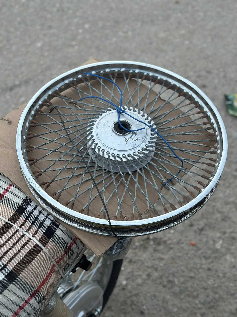 السلام عليكم ويل امامي للبيع نضيف  مستعمل السعر ١٥وبي وجال الشراي اتصل ***********
