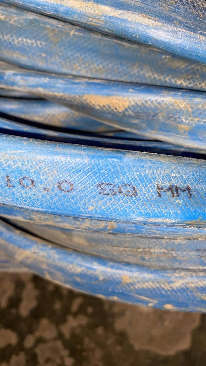 السلام عليكم واير غطاس طول 53 صناعه  هندي نحاس اصلي مئة في المئه 
  33 متر سمك 16 ملم في 3
و20 متر سمك  10 في3
السعر 6 ونص للمتر الواحد وبي مجال
الاستفسار الاتصال على الرقم ***********
او المراسلة عبر الخاص
