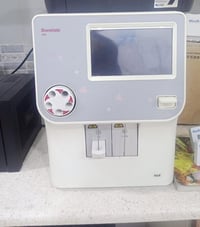 CBC swelab استعمال قليل نظيف للبيع  السعر ٣ ثلاثة مليون و ١٠٠   077256...