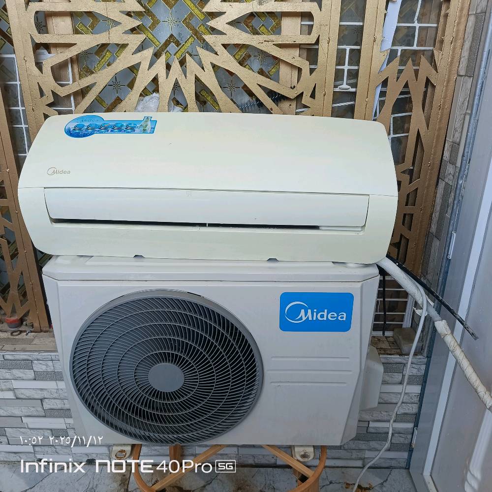 سبلت واحد طن للبيع نضيف جدا شغال وكامل من كلشي نوع مديا العنوان كربلاء حي ساهرون للاستفسار اتصل او واتساب موجود 