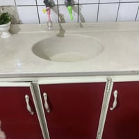 عندي كاونتر احمر كرزي بيه نقص جرار وشوي تضبيطات مكاني حي العامل شارع ٣...