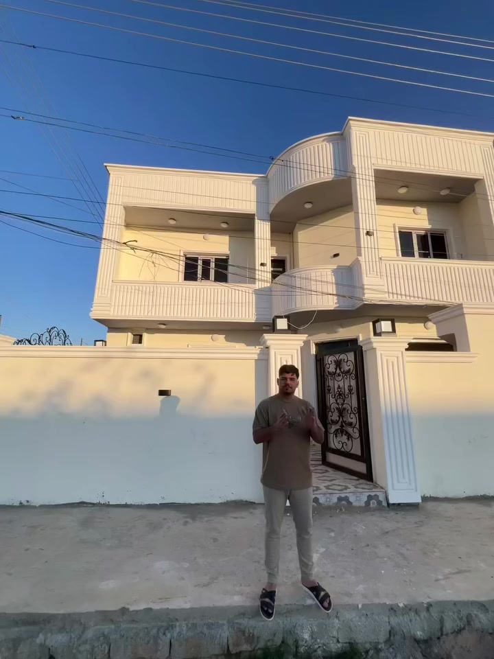 المهندس ياسر جابلكم عرض مميز 🔥
بيت للبيع بمساحة 150 متر وواجهة 10 متر
📍 الموقع: تكريت – ديوم، منطقة 14 ألف

🏡 نزال 15 + ركن
🛣️ مقابل شارع 60
🚗 وبصفه شارع 40

موقع ممتاز وقريب من الخدمات ✨
فرصة حلوة للسكن والاستثمار
***********
