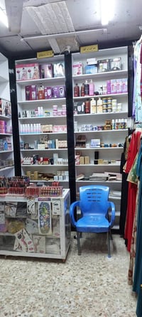 فاترينات • ٧ قطع • فاترينه صغيره