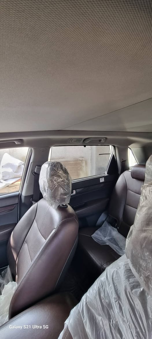 السلام عليكم كيا سورنتو ٢٠١٥ رقم بغداد فول مواصفات خليجي كويتيه لون ابيض فور ويل بنوراما كراسي جلد قرميدي تدفئه وتبريد الاماميه والخلفيه تدفئه كرسي السائق ميموري الستيرن تدفئه بردات  زراك لايت ولايت زنون ١٢ اريباك وبعد بيه هواي مواصفات    ماشيه ٦٦ ألف وبيه صبغ باب السائق مؤشر بالصوره للاستفسار الاتصال على الرقم  ***********
