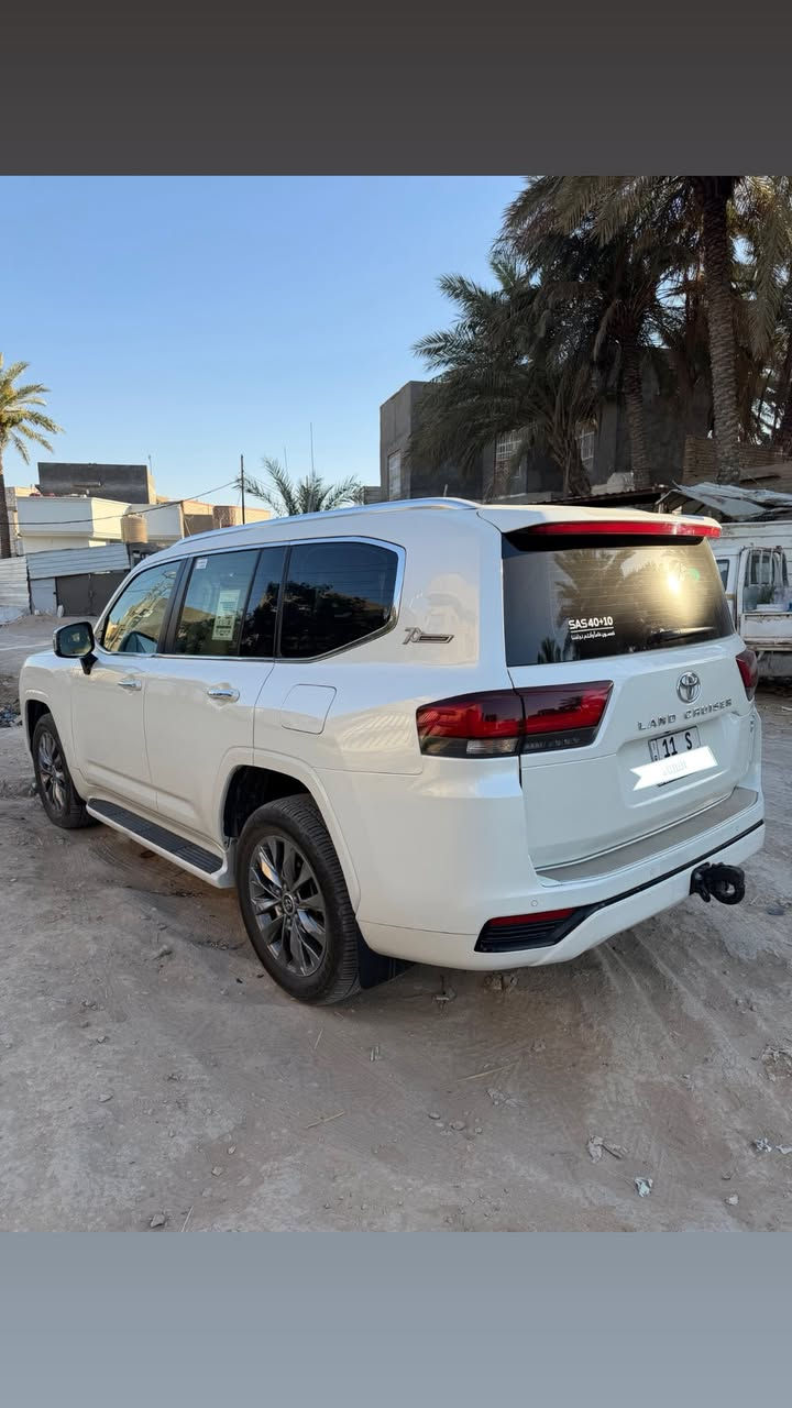السلام عليكم
وين اللي يدور جديد ومكفول تنفس طبيعي

لاندكروز GXR 2022 (ساز)

TOYOTA Land cruiser 2022

نضافه ١٠٠/١٠٠

سنة الصنع: 2022

ماشييه ٦٠ الف كم

رقم بغداد باسمي

المواصفات:

محرك 6 سلندر 4.0L

فتحة سقف ( سلايد )

٣ شاشات

شاشات ترفيه خلفية

مقاعد جلد

مقاعد كهربائية

مقاعد امامية تبريد

بصمة الابواب

سندوق كهربائي

مصابيح LED و زينون

7 راكب

شحن واير ليس

حساس امامي خلفي

حجم العجلات inch 20

مكان سياره حلة سيارة جديده خلاص بلعافية الي تصير من نصيبه

***********

سعر 61.700
