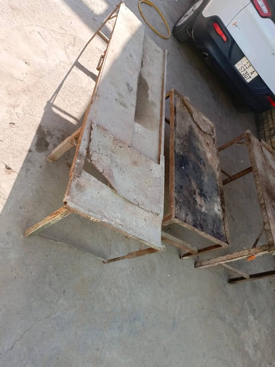 اميازه عدد ٣ حديد جدا قوي محجر نظيف طول ٤ متر وكسره ثانيه طول متر ونص
للبيع بسعر مناسب جداً الاستفسار الاتصال بالرقم  ***********
