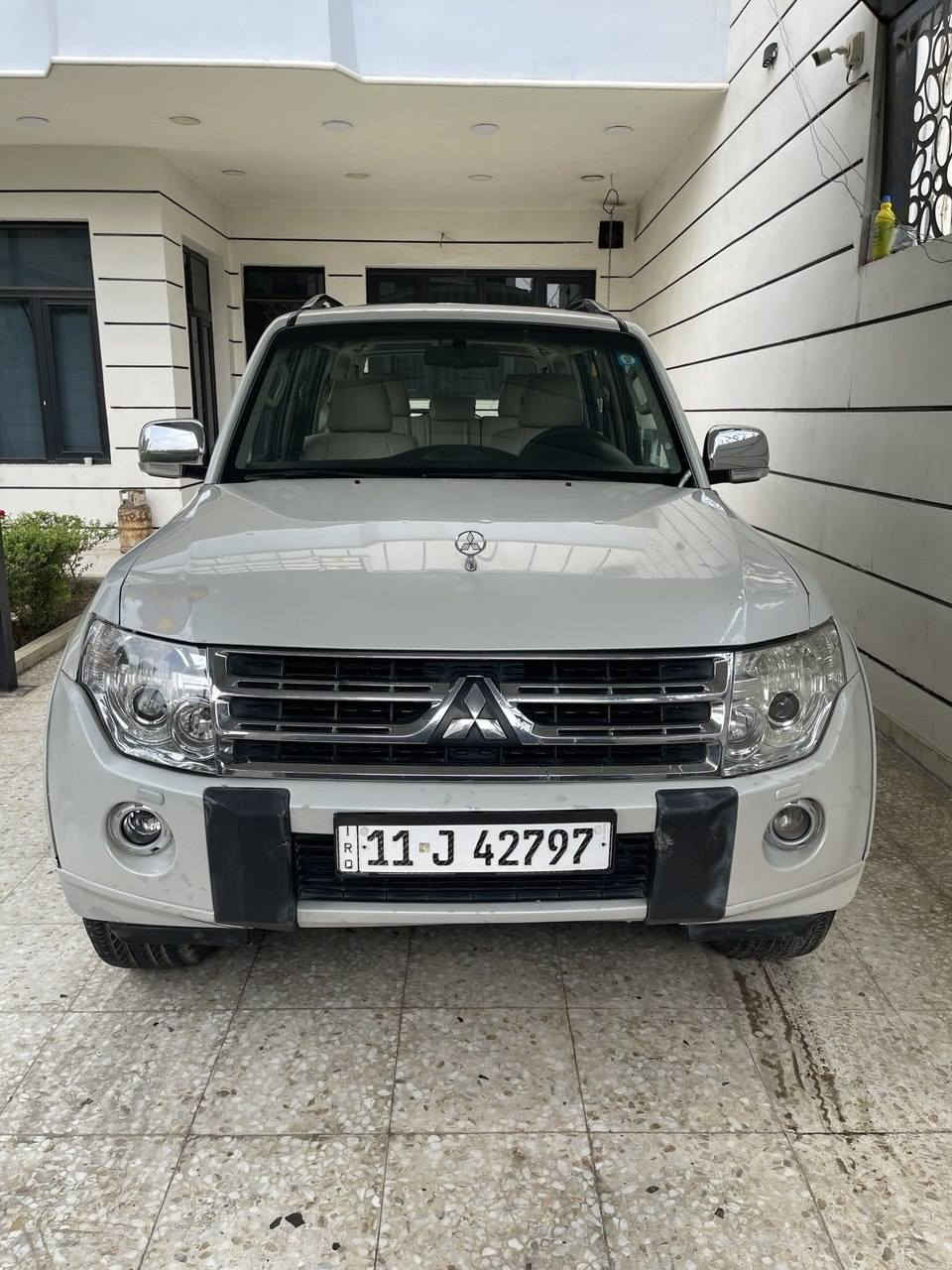 السلام عليكم
بايجيرو موديل 2010حبتور 
مواصفات الحبتور معروفه 
ماشيه 178الف
سنويه 2030
هزه جديده 
سياره خير من الله 
بيه جاملغ صبغ ايمن 
وبيه اسم  بخار بدون تنقيص 
كير خير من الله صدر جديد 
معالج طسه مسويه سياره ناعمه واحله من الصور 
السونر مرفق مع الصور والفيديو 
السعر 122بيه مجال جدا بسيط
مكان السياره بغداد البلديات قرب الأمن العامه/حي التجار 
للاستفسار على الارقام التاليه 
***********اتصال فقط
***********واتس اب فقط
