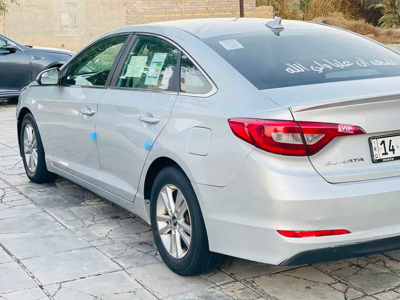 سلام عليكم
اللبيع أو مراوس 

سوناتا موديل 2017 رقم بصره حره
مواصفات سياره 
شاشه كبيره 
كامرا خلفيه 
ويل كروم
ارضيه جلد 
تحكمات ستيرن كامله 
محرك 2400 
سياره جاهزه وجديده الاخير 
كير محرك تبريد تخم تاير حداديه 
جاهزه الاخير 
#مكان_سياره_ناصريه 

سعر 120 وبيه مجال 

الاستفسار أكثر‏

‪***********‬‏
