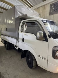 شباب كيا حمل 2700 موديل 2011 سياره خير من الله رقم جديد تخم تاير جديد ...