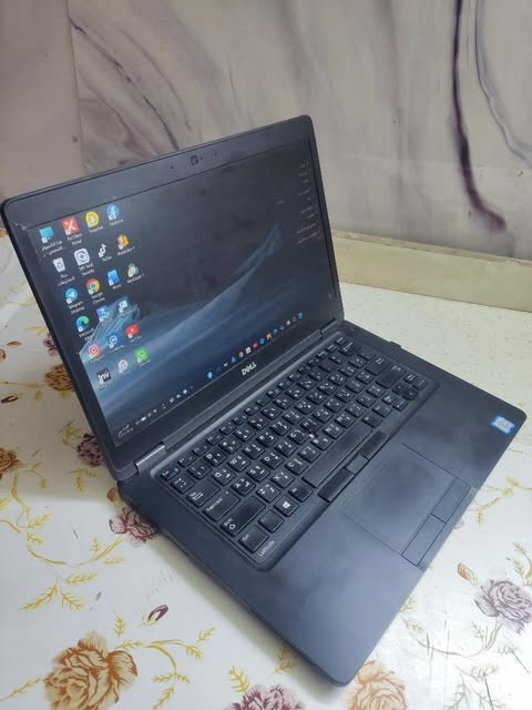 لابتوب كوريi5 

جيل السادس ذاكرة 128 

رام 8 ssd m.2 

جهاز منصب عليه ويندوز 11 بدون اي تعليق او لاك 

كلشي شغال 

بي منفذ تايبسي سماعات وشحن ومنفذ HDMI

بطارية اكثر من 3 ساعات 

سعرة 200 الف ويرهم مراوس مع جهاز ايفون او اندرويد


**إذا كنت صاحب هذا الإعلان وتريد حذفه لأي سبب، رجاءا أرسل رسالة إلى الدعم الفني**