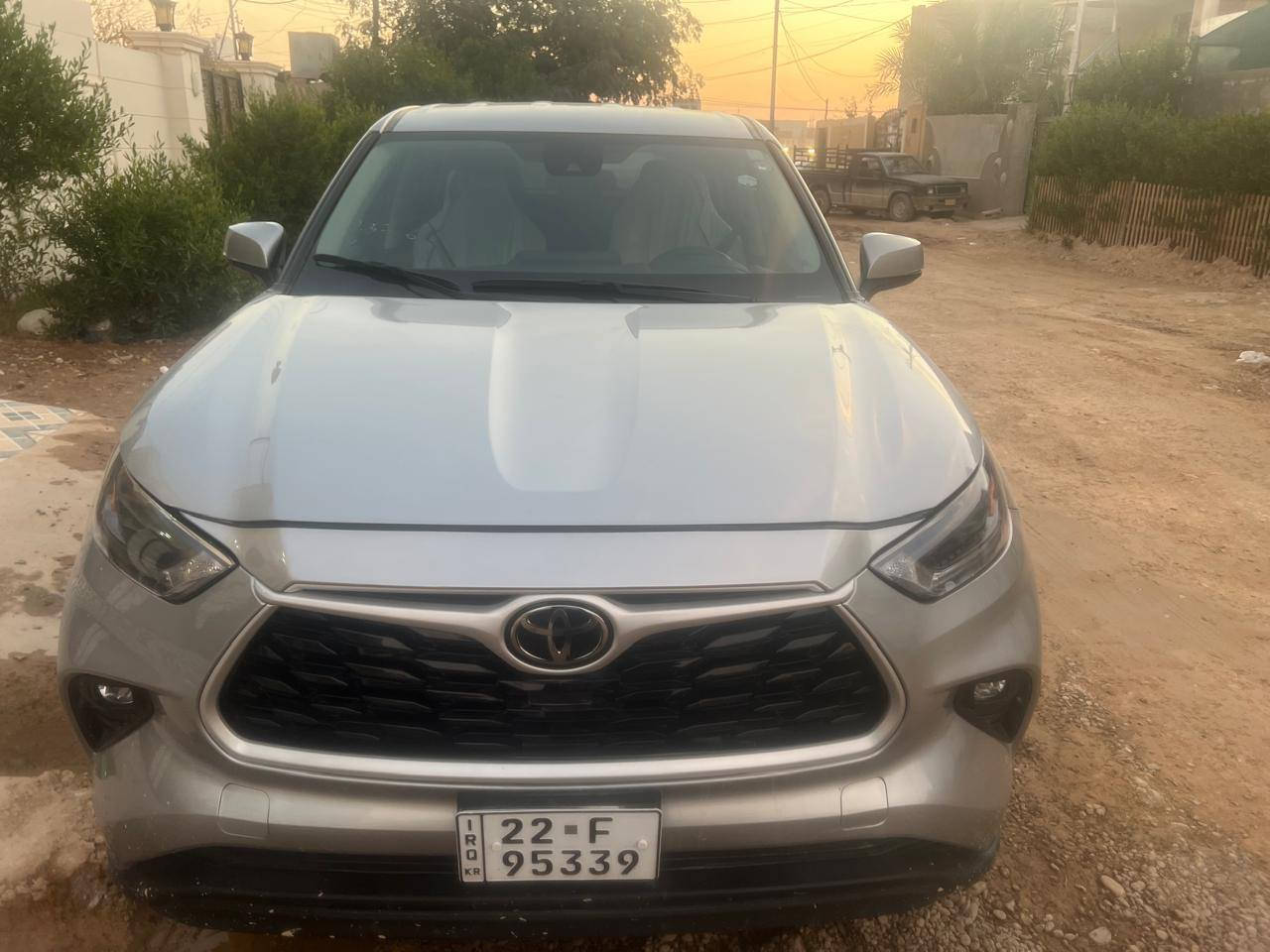 هايلندر 2023 للبيع
قطعتين باب وجاملق جهة السايق
4 توربو
ماشيه 8 الف 
السعر 280 وبيها مجال 
رقم الموبايل ***********
