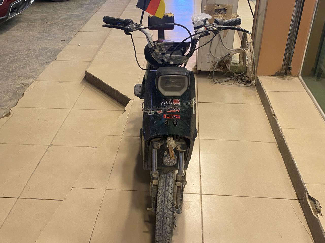 راجة شحن بطاريات جديدة عقل جديد السعر 100 بها مجال بسيط الرقم***********
