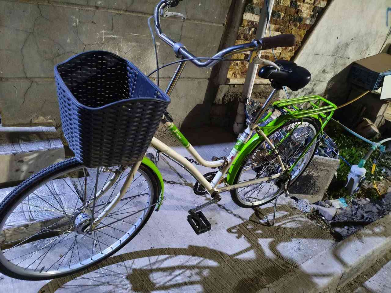 باسكل ياباني درجه اولئ حجم 26 

تاير خلفي جديد

تاير امامي جديد

بريك امامي وخلفي شغال 

الويل الأمامي أبو الطوبه الأصلي + داينمو شحن الضوء شغال 

فقط يحتاج ضوء 

الاستفسار الاتصال على رقم *********** 
واتساب موجود ورصيد
