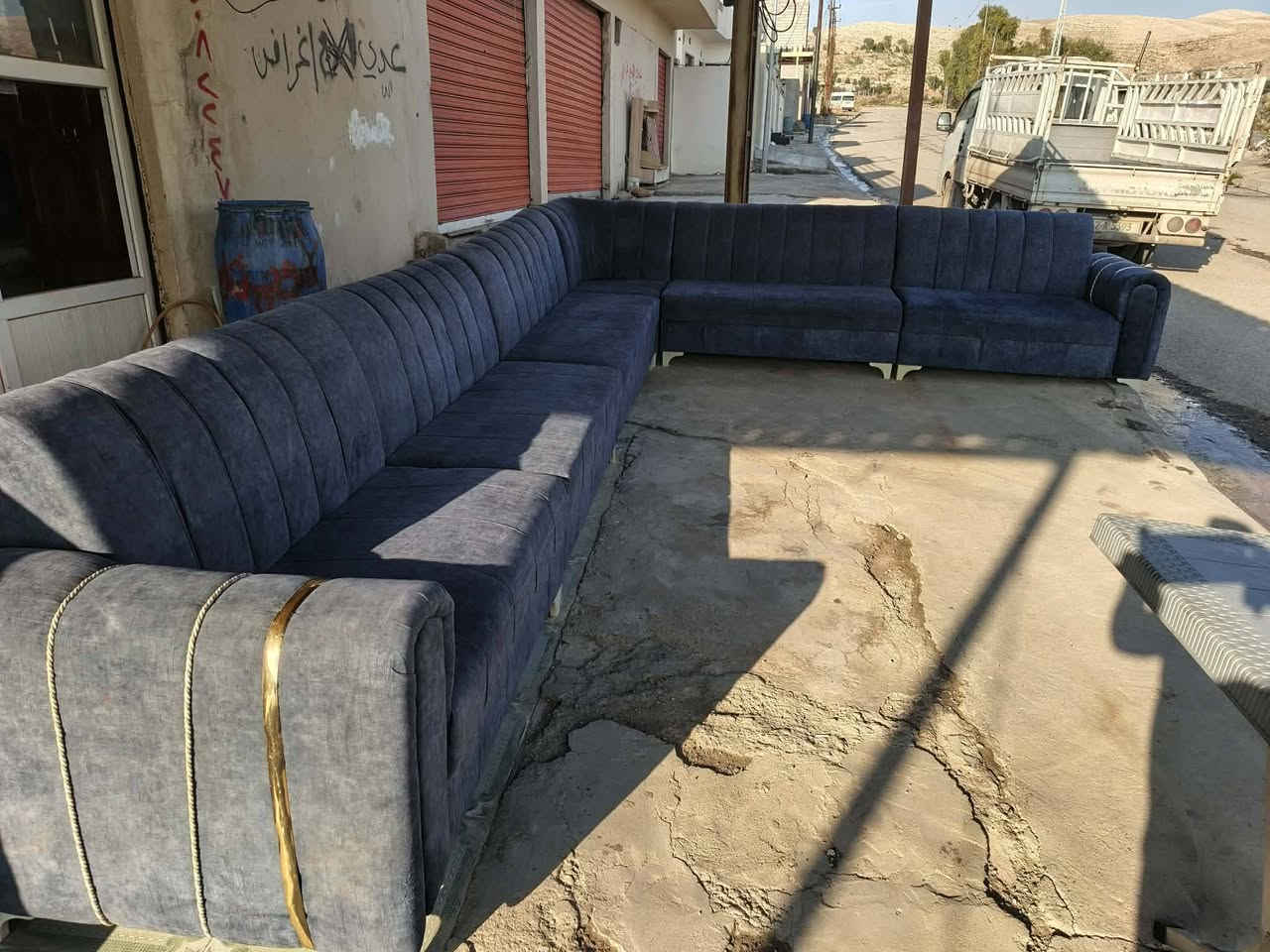 مرحبا أغراض للبيع للعنوان بعشيقة شارع النفوس القديم حي الجبل ***********
